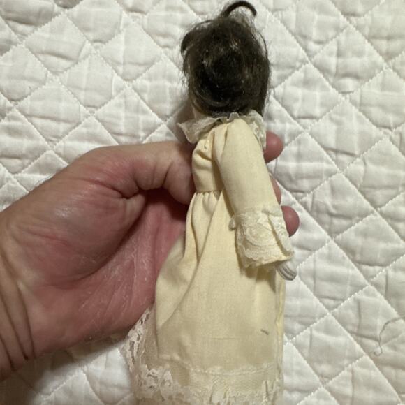 Small porcelain doll 8 Inch - Picture 8 of 8
